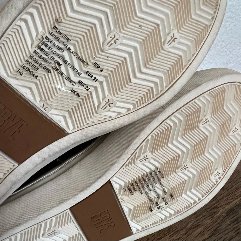 Frye Unisex-Child Dylan Strap Sneaker Size 2